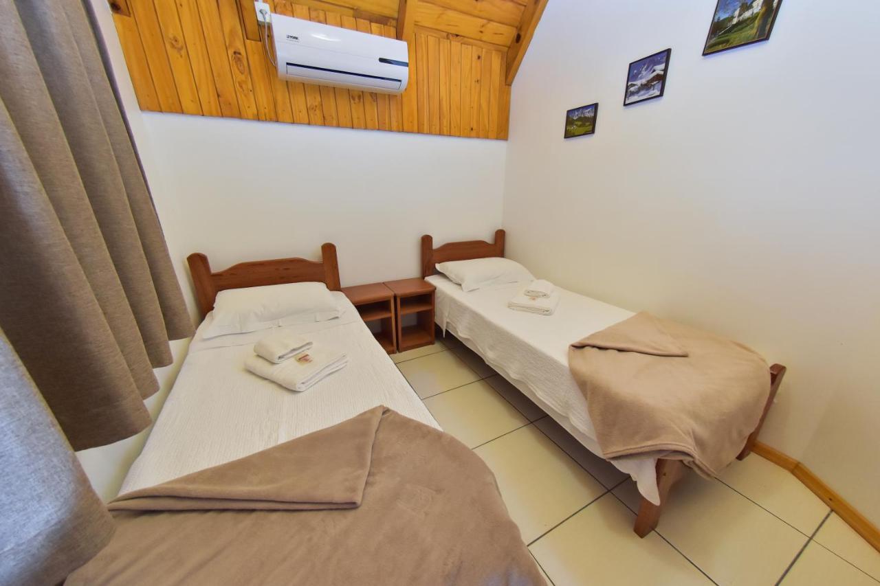 Hotel Vila Dos Alpes Treze Tílias Kültér fotó
